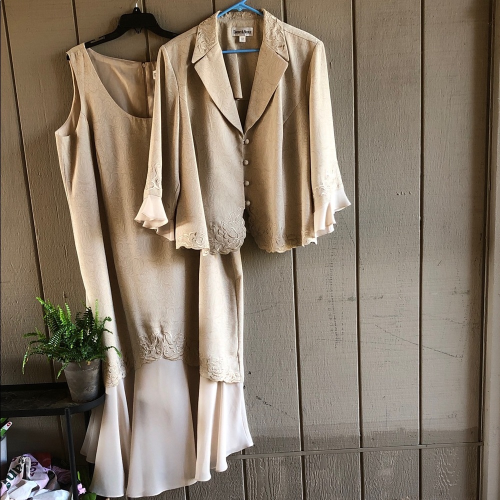 Danny & Nicole Gold-Beige Embroidered Maxi Dress with Jacket Two Pieces Suit - Picture 1 of 16